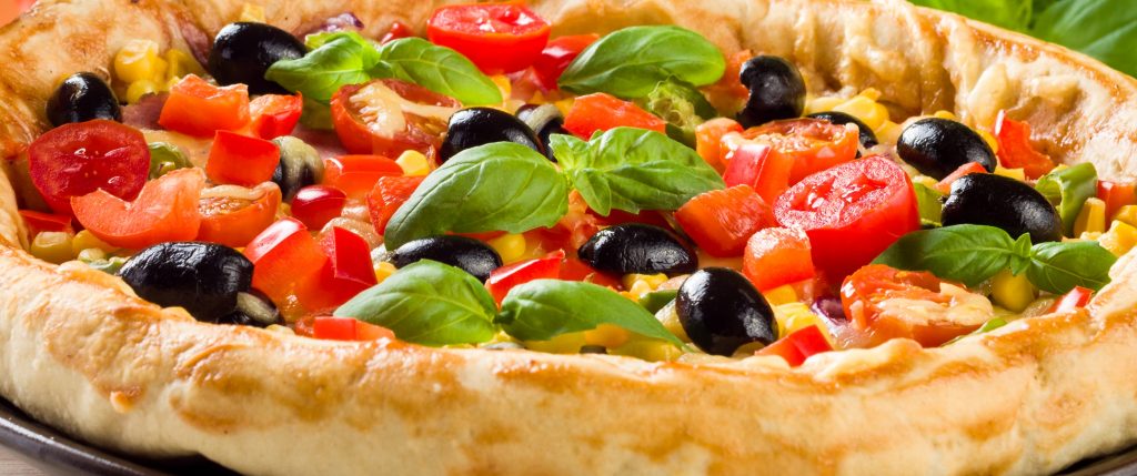 food photography tips: pizza - cropped photo